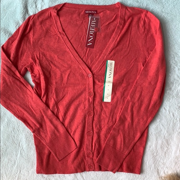 Red cardigan - Picture 2 of 4